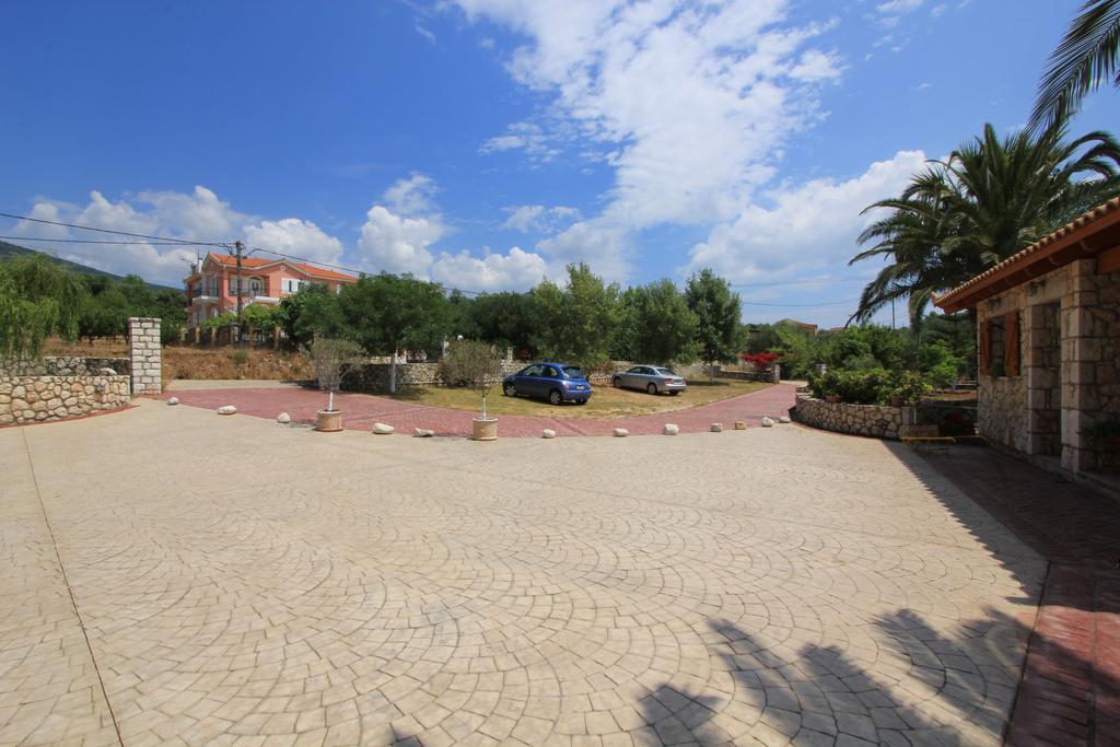 Dina Apartments Razáta الغرفة الصورة